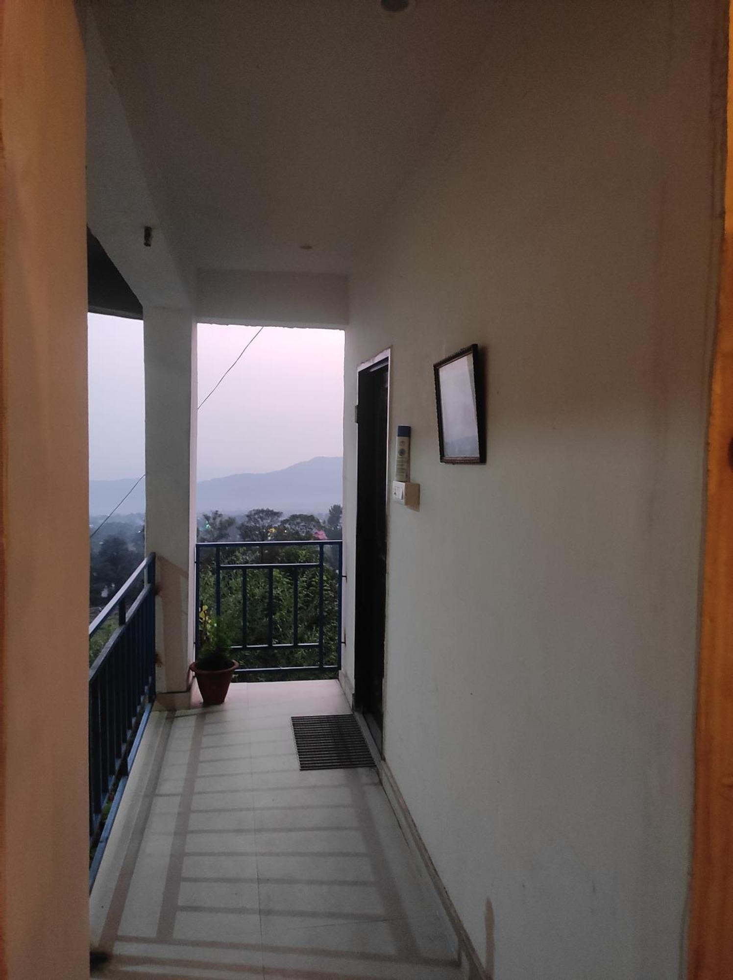 Hill Veu Home Bir Billing Εξωτερικό φωτογραφία
